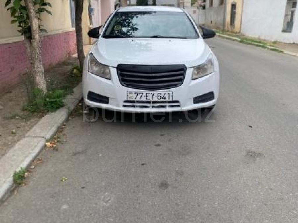 Chevrolet Cruze 2010 Benzin 113 Sedan 223330 km Mexanika