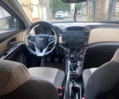 Chevrolet Cruze 2010 Benzin 113 Sedan 223330 km Mexanika