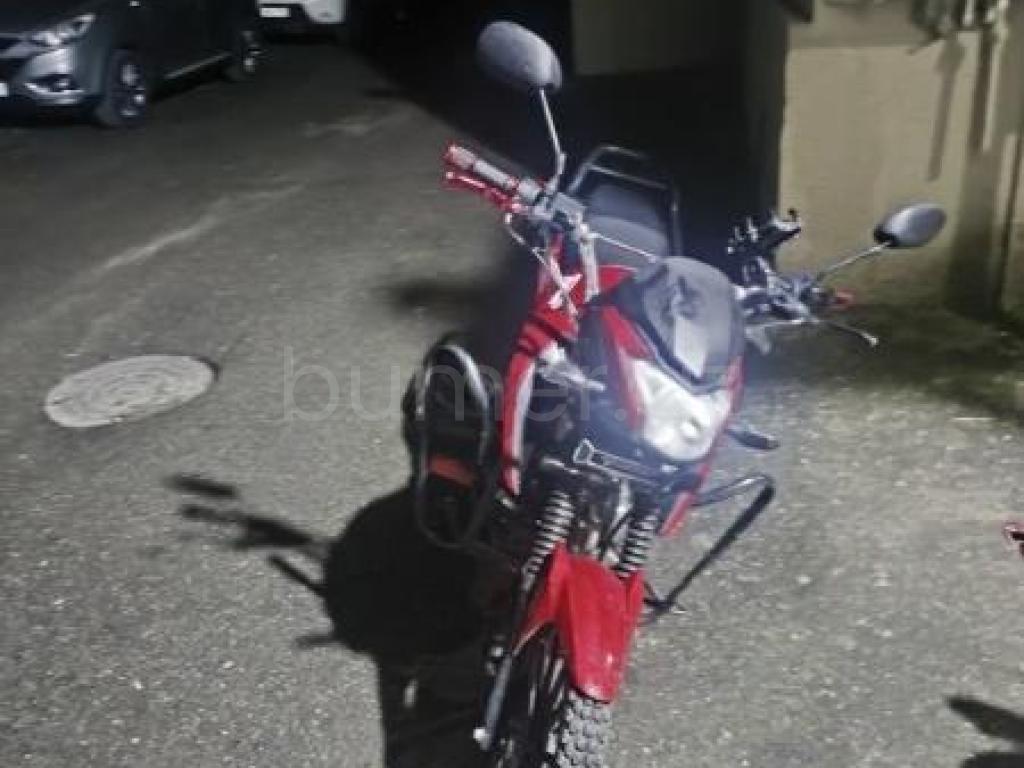 Tufan M50 2025 Benzin 10 6000 km Motosiklet Mexanika