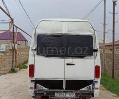 Mercedes 208 D 1995 Dizel 122 300000 km Mikroavtobuslar Mexanika