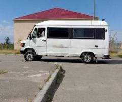 Mercedes 208 D 1994 Dizel 150 310000 km Mikroavtobuslar Mexanika