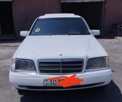 Mercedes C Class C 180 1995 Benzin 122 Sedan 400000 km Mexanika