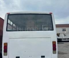 Isuzu NP 37 2007 Dizel 170 150000 km Avtobuslar Mexanika