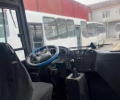 Isuzu NP 37 2007 Dizel 170 150000 km Avtobuslar Mexanika