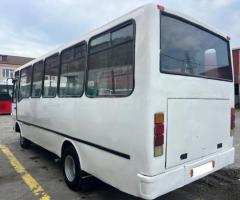Isuzu NP 37 2007 Dizel 170 150000 km Avtobuslar Mexanika