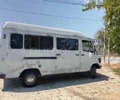 Mercedes 208 D 1991 Dizel 80 288788 km Avtobuslar Mexanika