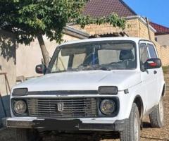 LADA (VAZ) Niva 1985 Benzin 80 Offoard / SUV 500000 km Mexanika