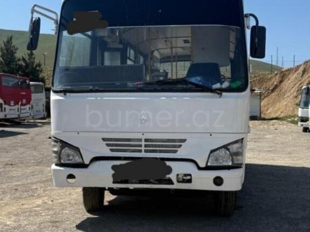 Isuzu NP 37 2009 Dizel 170 380456 km Avtobuslar Mexanika