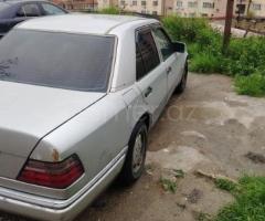 Mercedes E Class E 220 1995 Benzin 150 Sedan 50000 km Avtomat