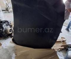 Ban-Kuza hissələr BMW