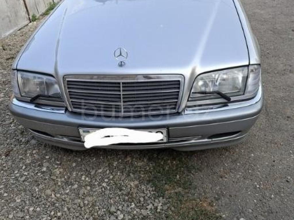 Mercedes C Class C 200 1999 Benzin 136 Sedan 377777 km Avtomat