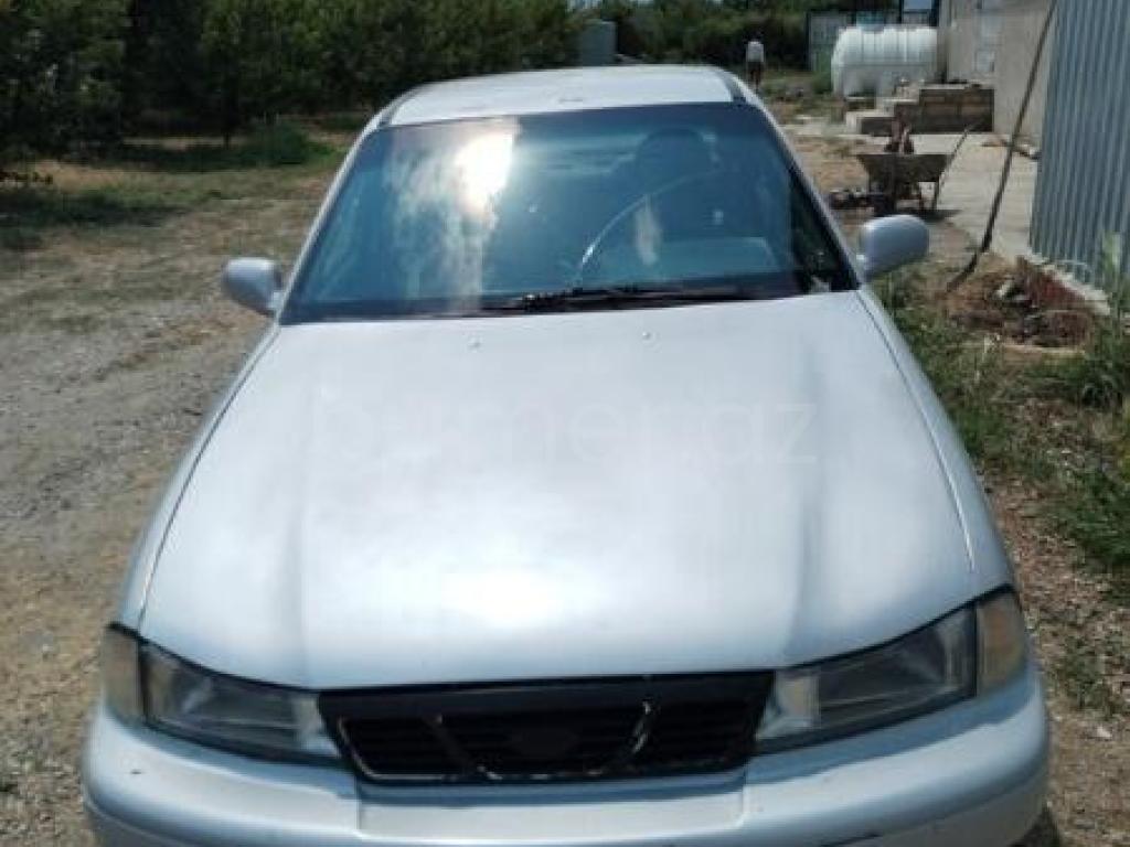 Daewo Nexia 1998 Benzin 80 Sedan 400000 km Mexanika