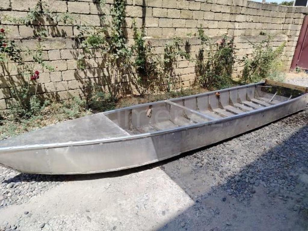 1993 Mühərrikli qayıqlar