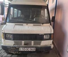 Mercedes 208 D 1994 Dizel 120 350000 km Mikroavtobuslar Mexanika