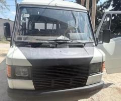 Mercedes 208 D 1994 Dizel 79 400000 km Mikroavtobuslar Mexanika