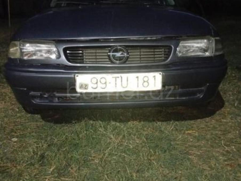 Opel Astra 1994 Benzin 100 Sedan 450000 km Mexanika