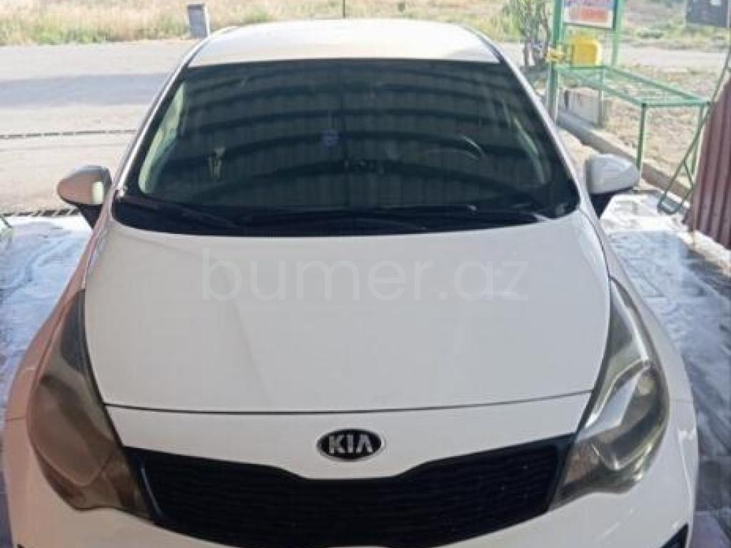 Kia Rio 2015 Benzin 123 Sedan 200000 km Avtomat