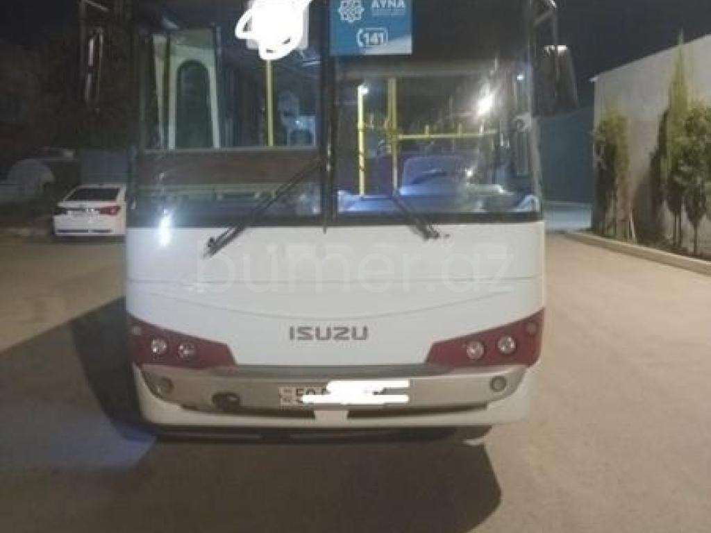 Isuzu Ecobus 2012 Dizel 140 390000 km Avtobuslar Mexanika
