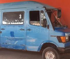 Mercedes 208 D 1992 Dizel 150 579000 km Mikroavtobuslar Mexanika