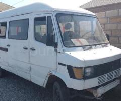 Mercedes 208 D 1991 Dizel 100 100000 km Mikroavtobuslar Mexanika