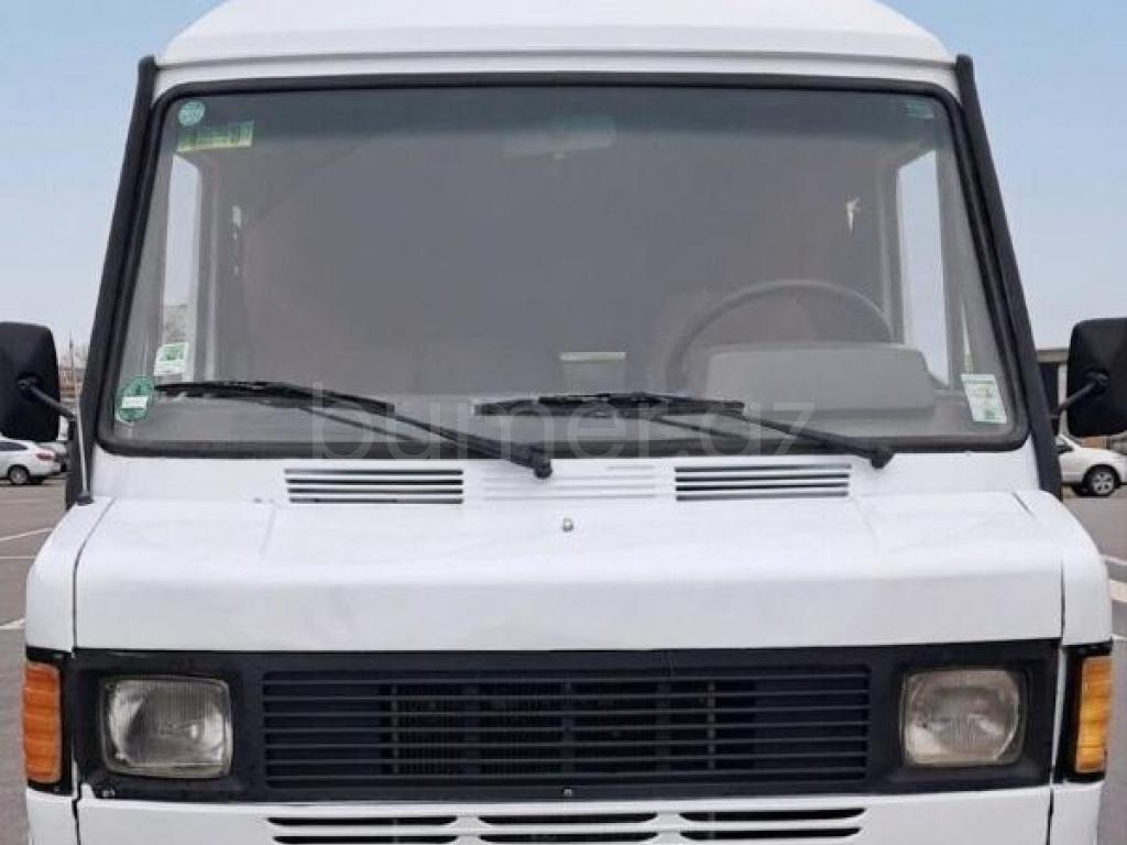 Mercedes 208 D 1994 Dizel 150 542613 km Mikroavtobuslar Mexanika