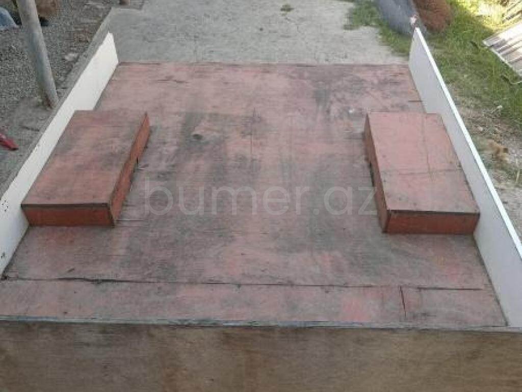 2003 Kiçik yük qoşquları