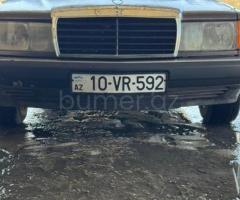 Mercedes 190 1993 Benzin 107 Sedan 352487 km Avtomat