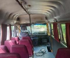 Mercedes 207 D 1992 Dizel 120 300000 km Mikroavtobuslar Mexanika