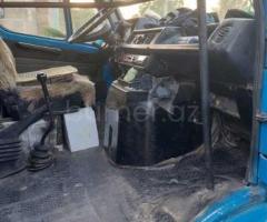 Mercedes 208 D 1992 Dizel 135 600000 km Mikroavtobuslar Mexanika