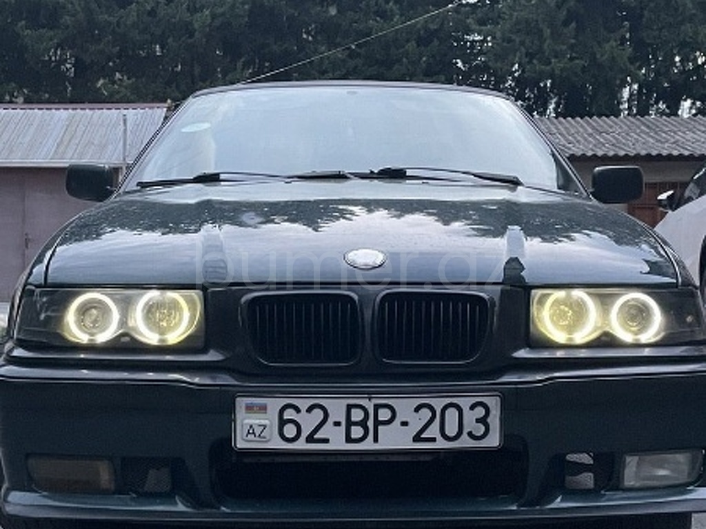 BMW 3-series 318 1993 Benzin 140 Sedan 390000 km Mexanika
