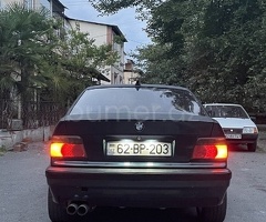 BMW 3-series 318 1993 Benzin 140 Sedan 390000 km Mexanika