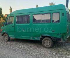 Mercedes 208 D 1993 Dizel 80 255469 km Mikroavtobuslar Mexanika