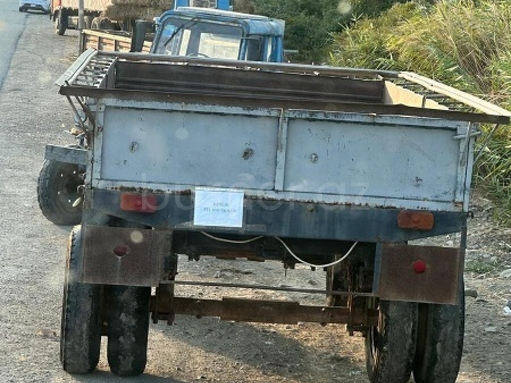 2002 Kiçik yük qoşquları