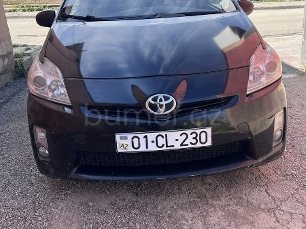Toyota Prius 2010 Hibrid 98 Filtbek 300000 km Avtomat