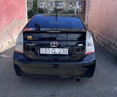 Toyota Prius 2010 Hibrid 98 Filtbek 300000 km Avtomat