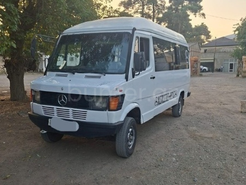 Mercedes 208 D 1994 Dizel 90 526483 km Mikroavtobuslar Mexanika