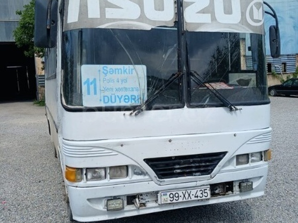 Isuzu MD 22 B 1997 Dizel 150 750000 km Avtobuslar Mexanika