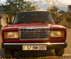 LADA (VAZ) 2107 2006 Benzin 75 Sedan 12345 km Mexanika