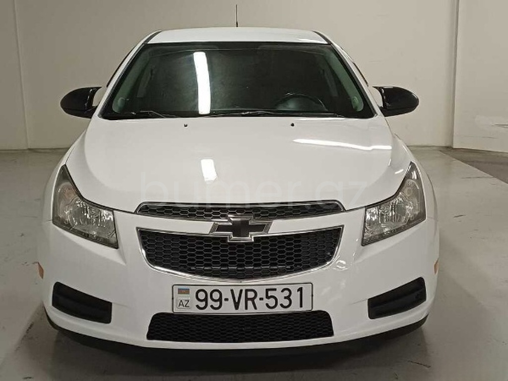 Chevrolet Cruze 2013 Benzin 140 Sedan 270000 km Avtomat