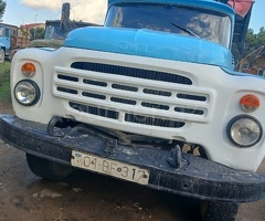 MARKALAR ZIL 130 1980 Benzin 150 180000 km Mexanika