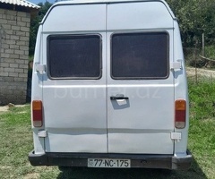 Mercedes 208 D 1993 Dizel 100 500000 km Mikroavtobuslar Mexanika