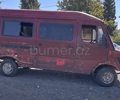 Mercedes 207 D 1993 Dizel 150 120000 km Avtobuslar Mexanika