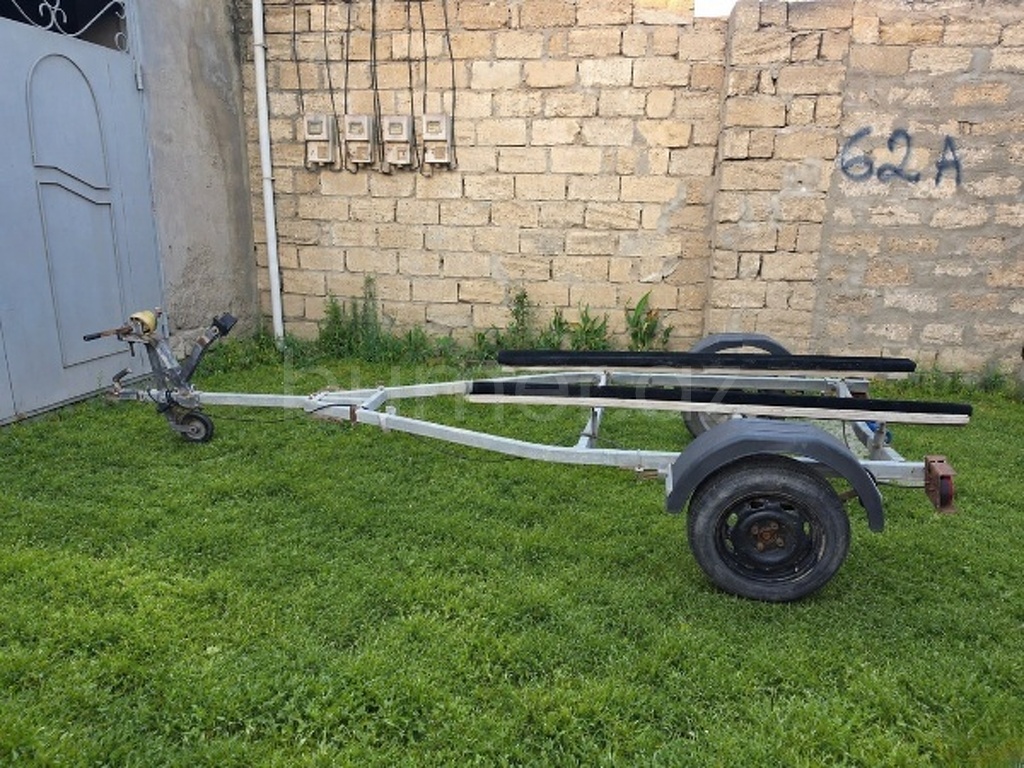 2015 Kiçik yük qoşquları