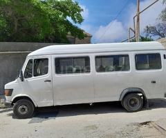 Mercedes 208 D 1995 Dizel 150 450000 km Mikroavtobuslar Mexanika