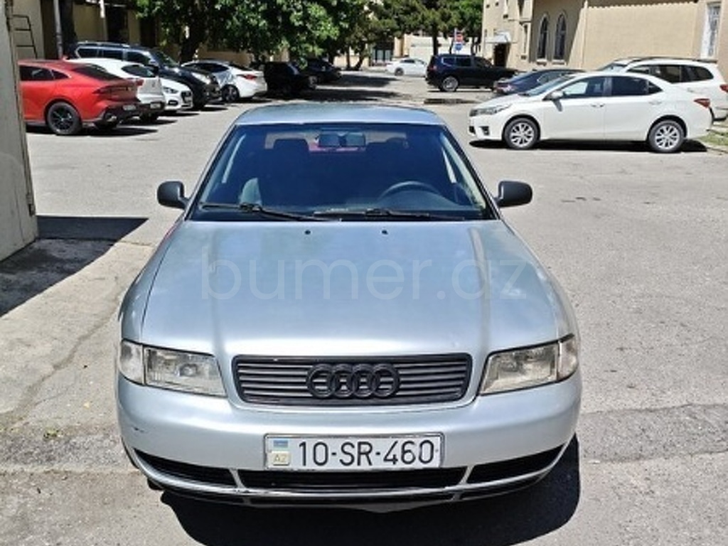 Audi A4 1996 Benzin 125 Sedan 360111 km Mexanika