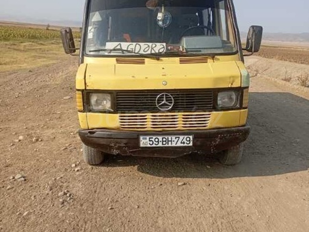 Mercedes 308 D 1990 Dizel 82 300000 km Mikroavtobuslar Mexanika