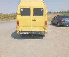 Mercedes 308 D 1990 Dizel 82 300000 km Mikroavtobuslar Mexanika