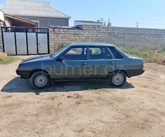 LADA (VAZ) 21099 2004 Benzin 70 Sedan 392000 km Mexanika