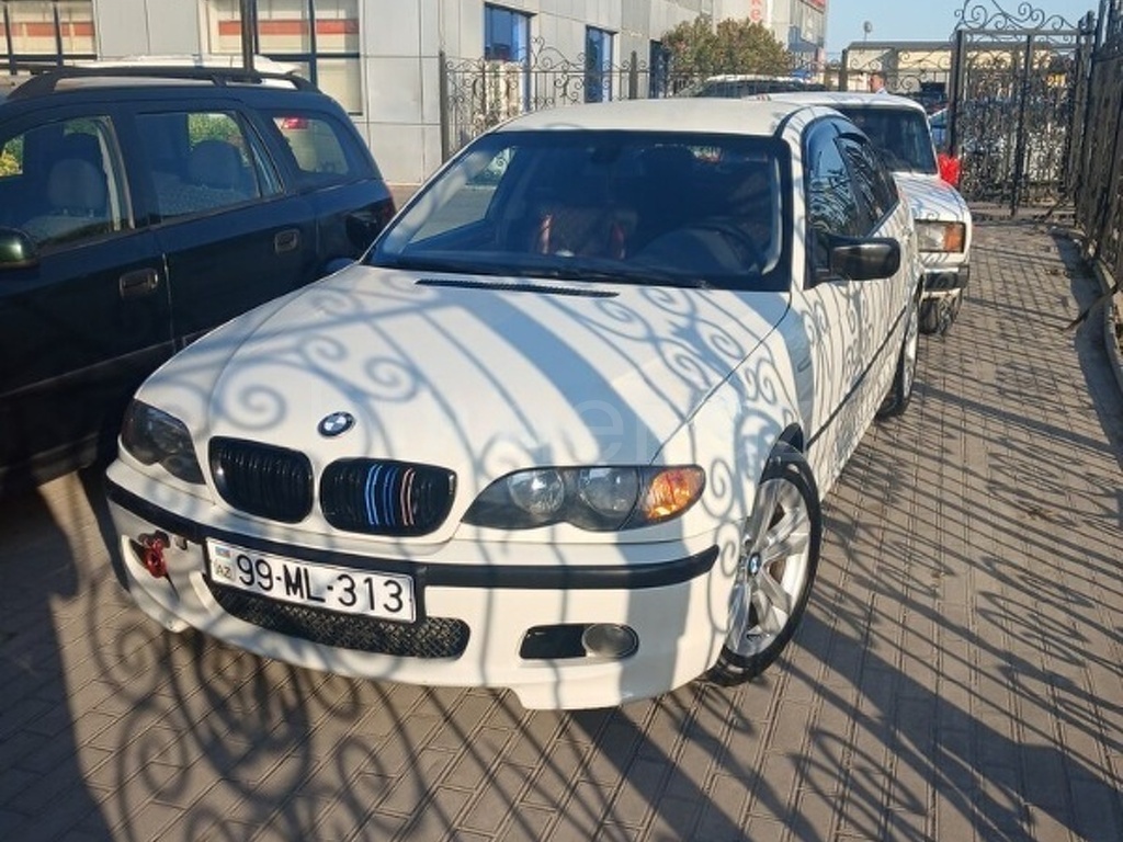 BMW 3-series 325 2000 Benzin 192 Sedan 386240 km Avtomat