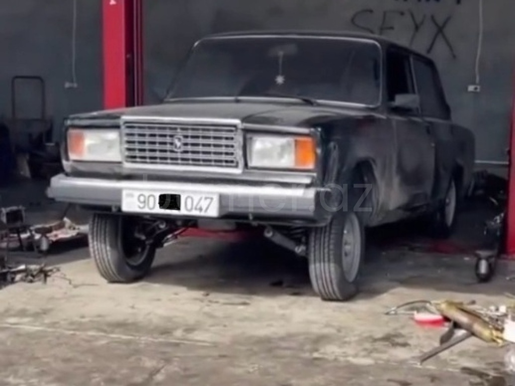 LADA (VAZ) 2107 2010 Benzin 75 Sedan 90047 km Mexanika